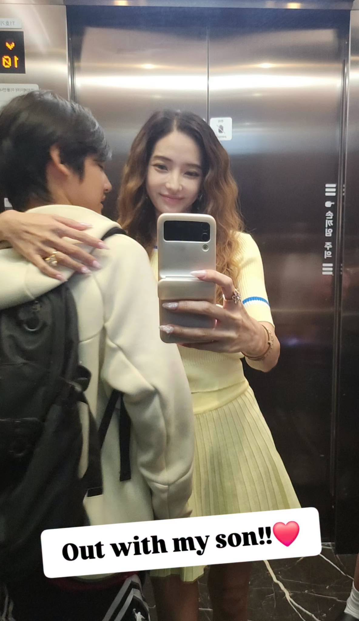 Won Bin yêu đương bí mật, đến lúc chia tay cũng không cho "búp bê xứ Hàn" 1 danh phận?- Ảnh 15.