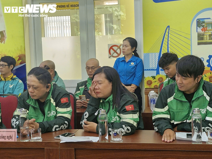 Bẫy ' đối t&aacute;c ' v&agrave; khoảng trống an sinh của t&agrave;i xế xe c&ocirc;ng nghệ năm 2026 - Ảnh 2.