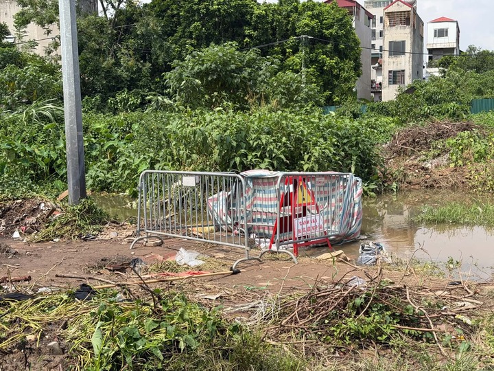 Tìm thấy thi thể nam sinh mất tích ở Hà Nội sau cơn mưa lớn - Ảnh 2.