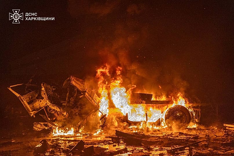 Nổ rung chuyển Zaporizhzhia, tên lửa lao vào căn cứ bí mật Ukraine – Nga tung siêu vũ khí lần đầu lộ diện sau 4 năm- Ảnh 1.