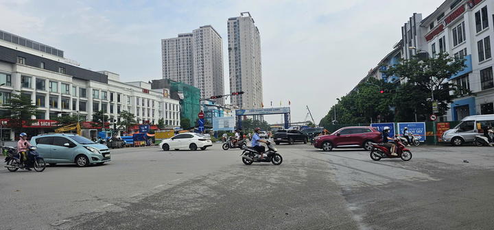 Điểm ngập nước Hà Nội sáng 18 / 9: Tin vui cho người dân sau mưa lớn - Ảnh 1.
