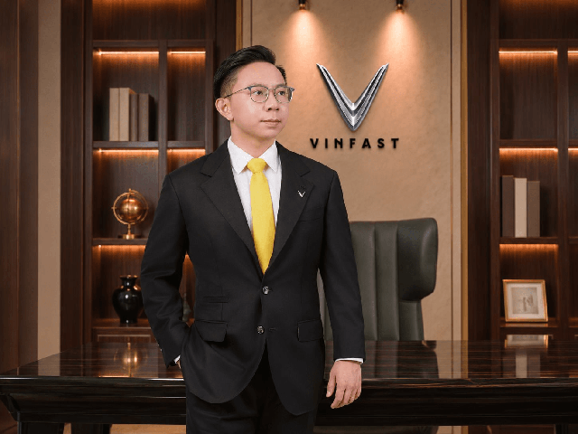 Vừa thay bố ngồi “ghế nóng”, con trai ông Phạm Nhật Vượng đã có động thái cực lớn tại Mỹ - Ảnh 2.