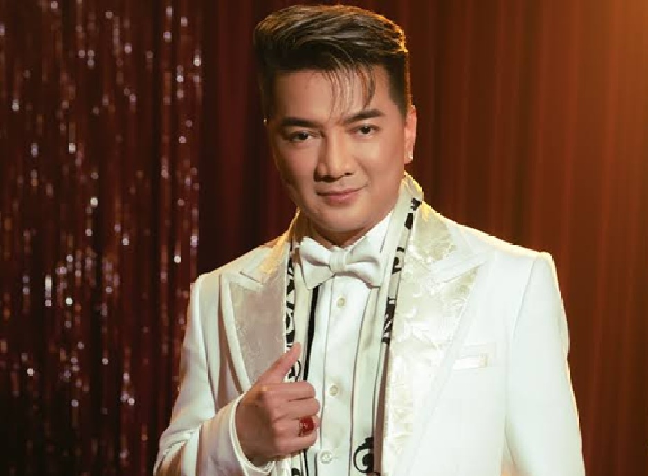Đàm Vĩnh Hưng: "Tôi không còn ngông cuồng, bất chấp" - Ảnh 2. Đàm Vĩnh Hưng: "Tôi không còn ngông cuồng, bất chấp" - Ảnh 2.