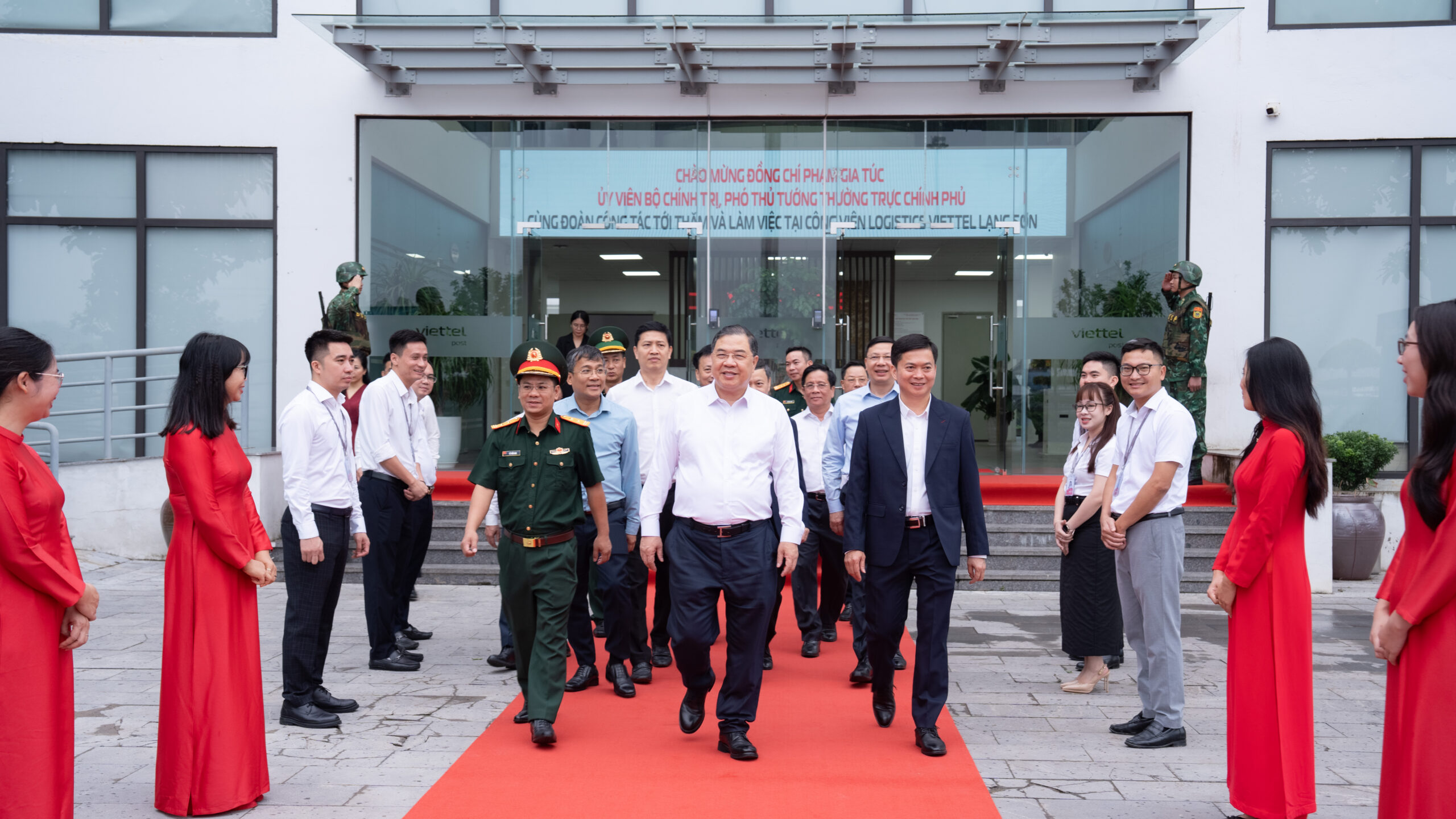 Phát hiện kho hàng khổng lồ hơn 1,4 triệu m2 của Việt Nam sát vách Trung Quốc có bước tiến mới - Ảnh 1.