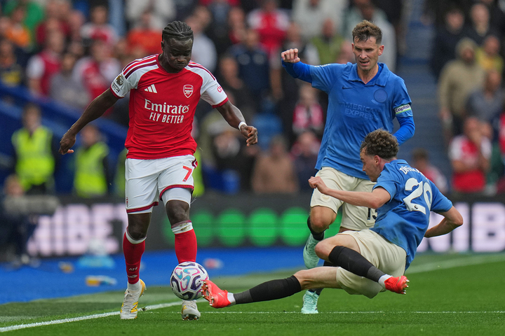 Arsenal thảm bại 0 - 3 trước Brighton: Đương kim v&ocirc; địch mất ng&ocirc;i đầu bảng Ngọai Hạng Anh 2026 - Ảnh 2.