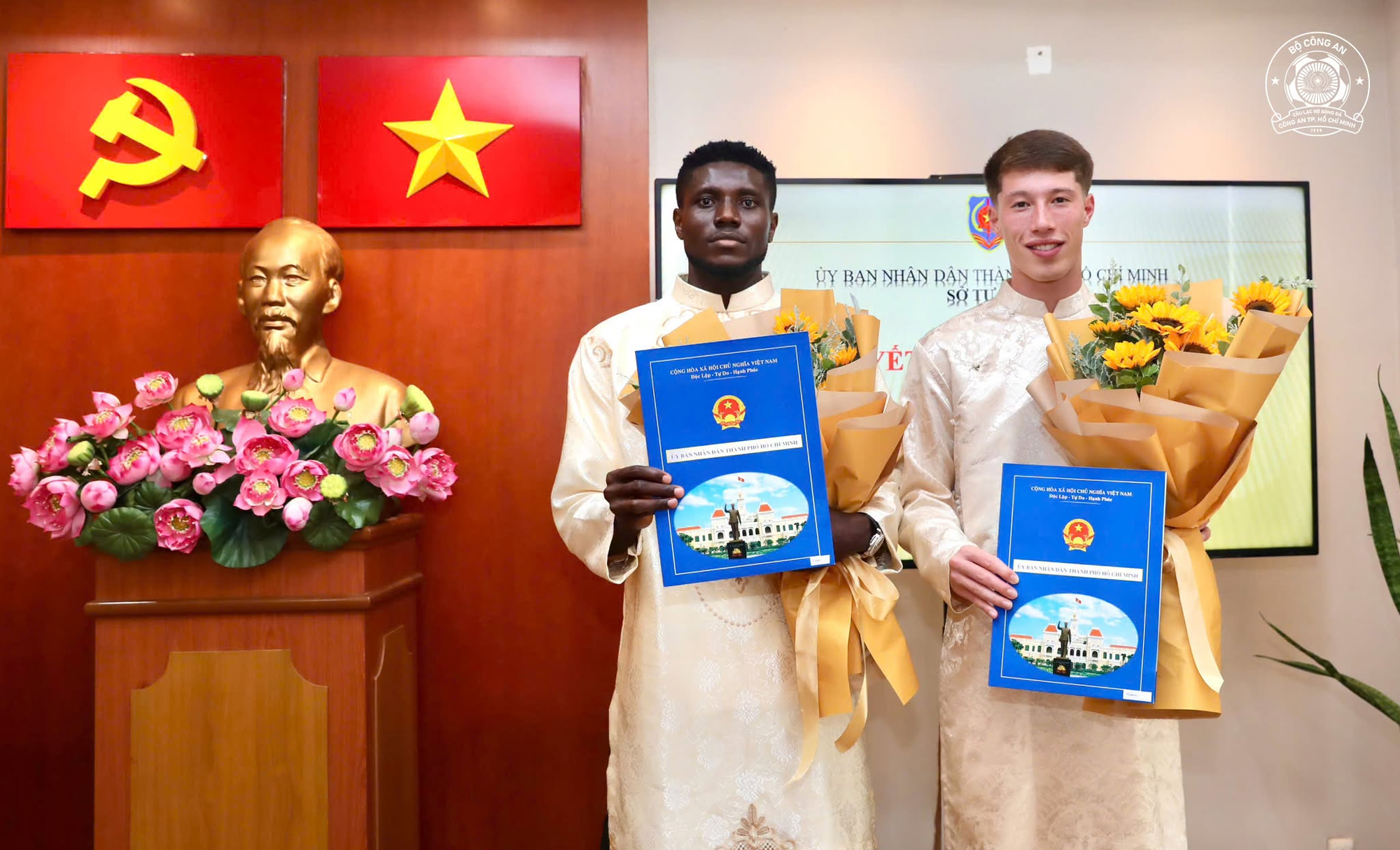 Olaha và Lương Chí Khải vẫn lỡ hẹn với FIFA ASEAN Cup 2026 dù đã có quốc tịch Việt Nam 1 - Ảnh 1.