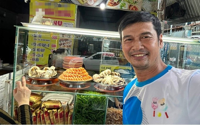 Nam nghệ sĩ đ&igrave;nh đ&aacute;m bỏ TP.HCM về đi b&aacute;n lẩu ở đường H&ugrave;ng Vương, T&acirc;y Ninh