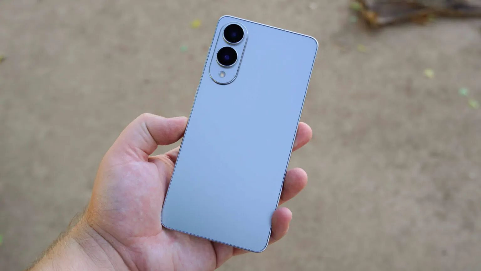 Galaxy S25 Edge: Chiếc điện thọai mỏng nhẹ thất bại của Samsung trong năm 2025 - Ảnh 1.