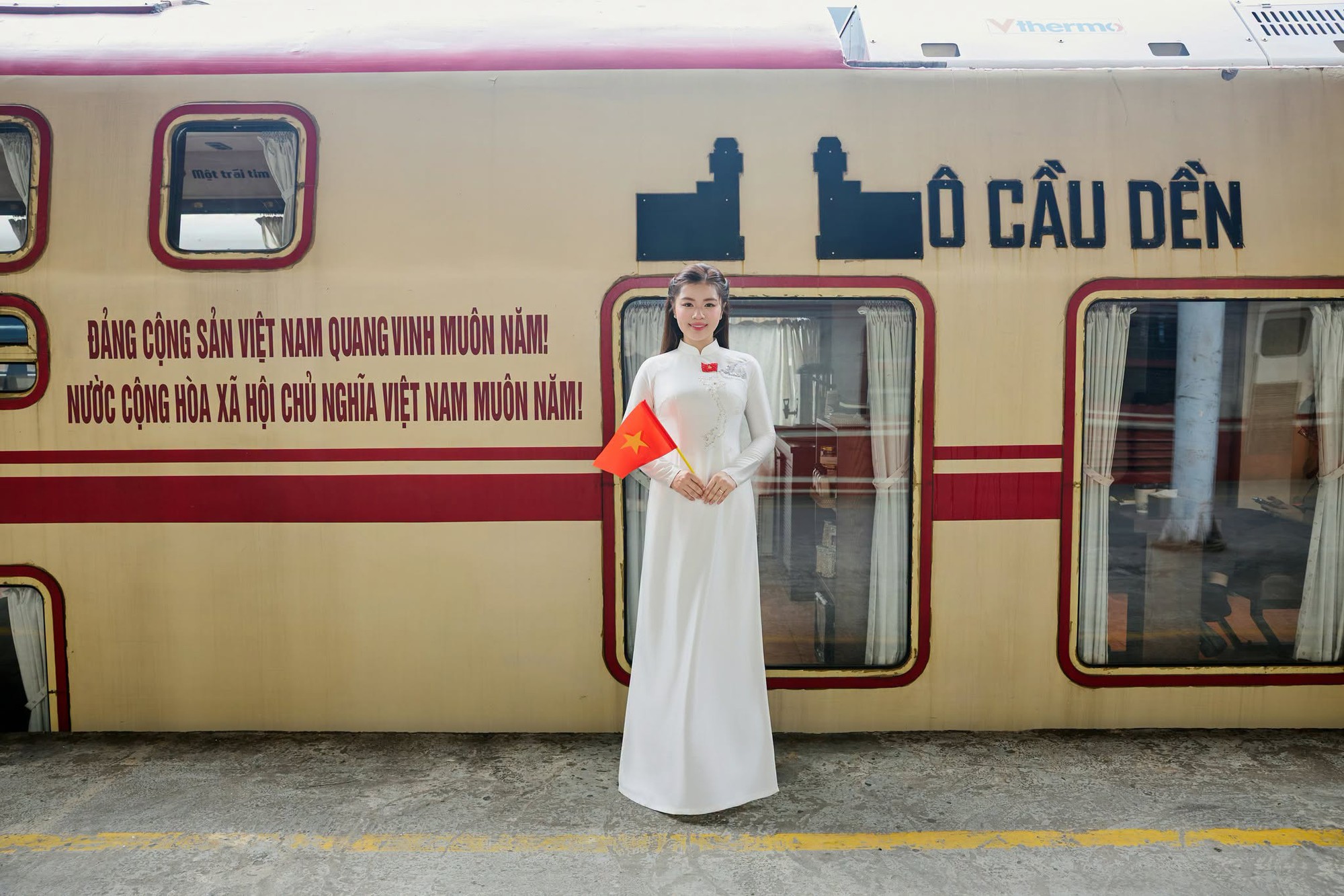 Đo&agrave;n t&agrave;u "qu&yacute; tộc" 2 tầng nối H&agrave; Nội với nơi sắp trở th&agrave;nh TP trực thuộc Trung ương từ 20/9 k&iacute;n v&eacute; dịp nghỉ lễ: Kh&ocirc;ng gian sang xịn, đủ trải nghiệm như "bảo t&agrave;ng di động" - Ảnh 5.