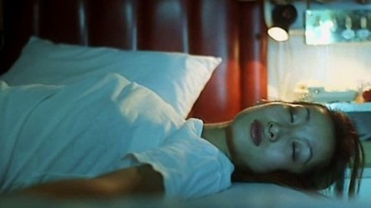7 Bộ phim 18 + Hong Kong T&aacute;o bạo v&agrave; &aacute;m ảnh - Ảnh 3.