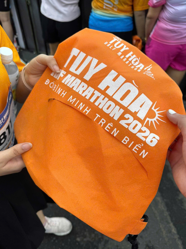 Nhiều vận động vi&ecirc;n Marathon ở Đắk Lắk mất t&agrave;i sản trong sự cố rạch t&uacute;i - Ảnh 2.