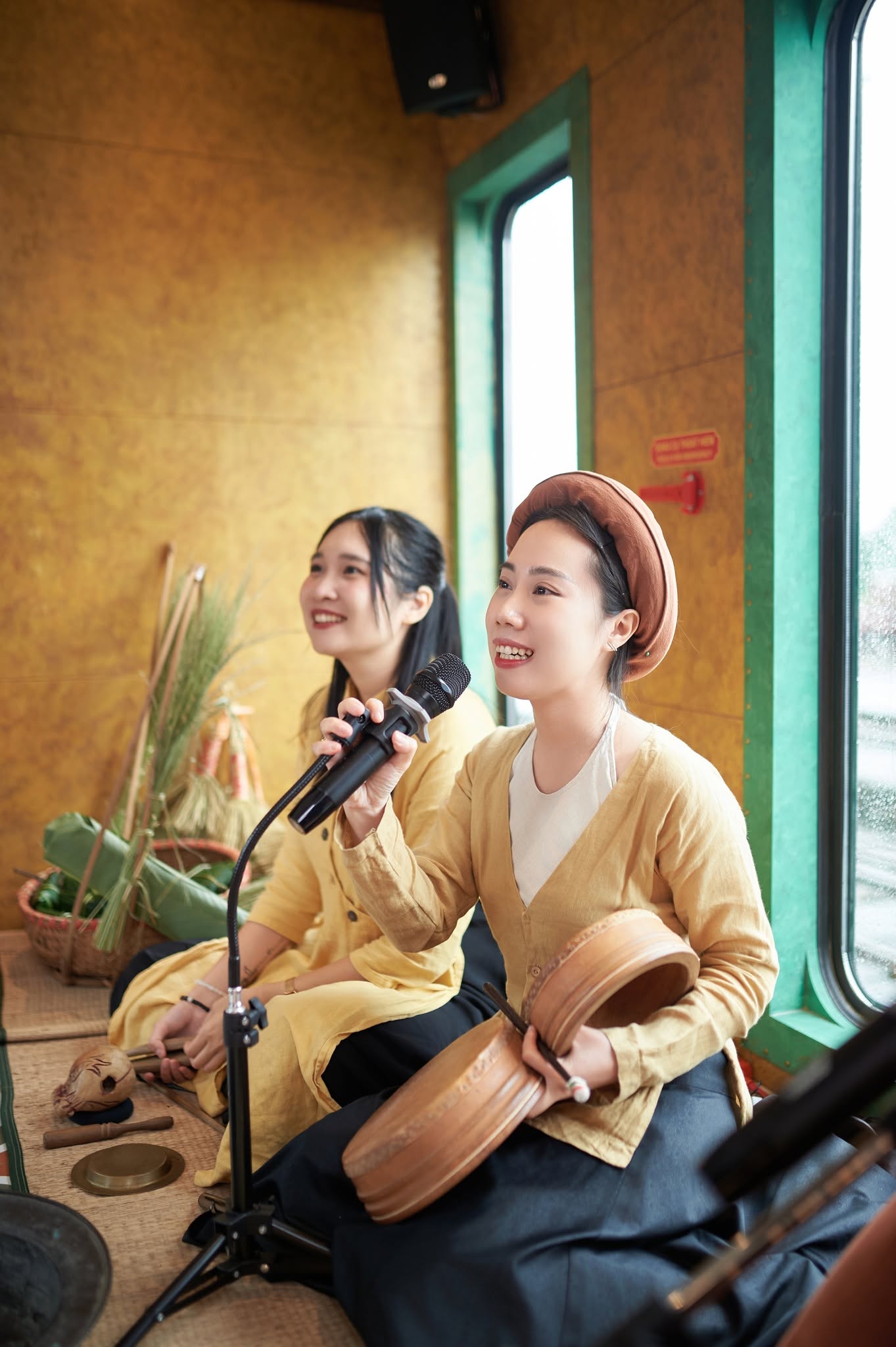 Đo&agrave;n t&agrave;u "qu&yacute; tộc" 2 tầng nối H&agrave; Nội với nơi sắp trở th&agrave;nh TP trực thuộc Trung ương từ 20/9 k&iacute;n v&eacute; dịp nghỉ lễ: Kh&ocirc;ng gian sang xịn, đủ trải nghiệm như "bảo t&agrave;ng di động" - Ảnh 7.