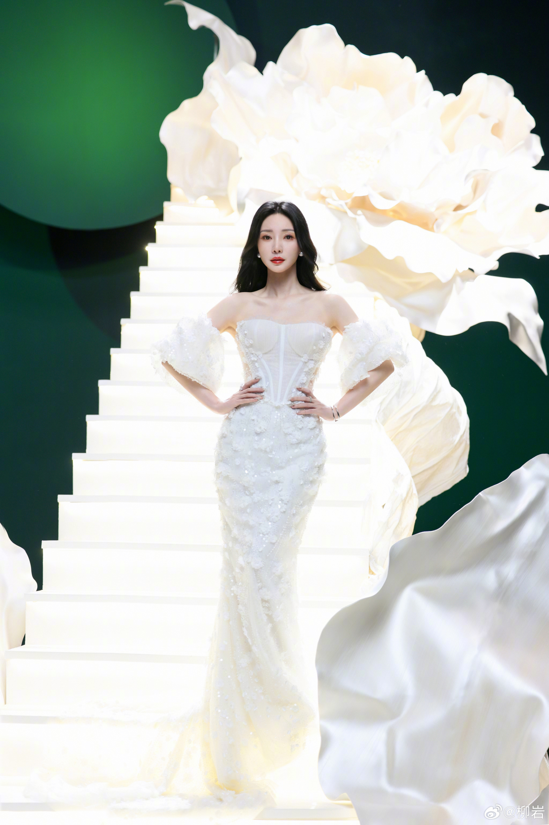 Liễu Nham biến mất 9 th&aacute;ng qua v&agrave; nghi vấn mang thai g&acirc;y x&ocirc;n xao showbiz 2026 - Ảnh 5.