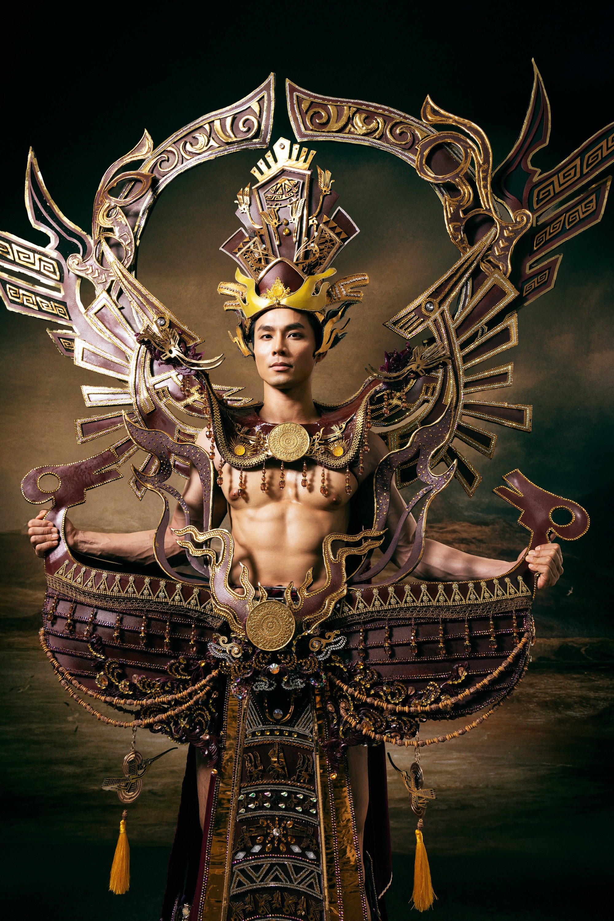 Nguyễn Vũ Linh mang "Hồn thiêng Âu Lạc" đến Mister International 2026 - Ảnh 6. Nguyễn Vũ Linh mang "Hồn thiêng Âu Lạc" đến Mister International 2026 - Ảnh 6.