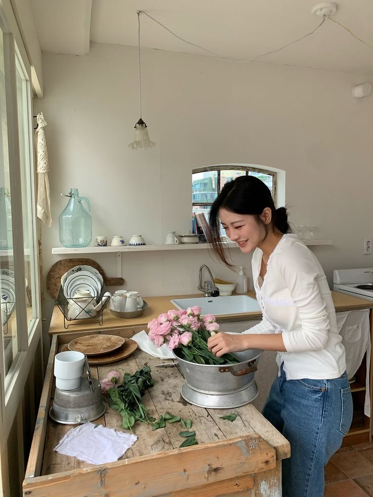 Tiết kiệm không có nghĩa là sống kham khổ: Tôi vẫn chi mạnh cho 3 thứ này để cuộc sống dễ chịu hơn - Ảnh 1.