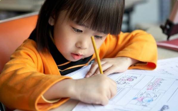 C&aacute;ch gi&uacute;p trẻ tập trung v&agrave;o b&agrave;i tập hiệu quả , kh&ocirc;ng cần đ&aacute;nh mắng - Ảnh 2.