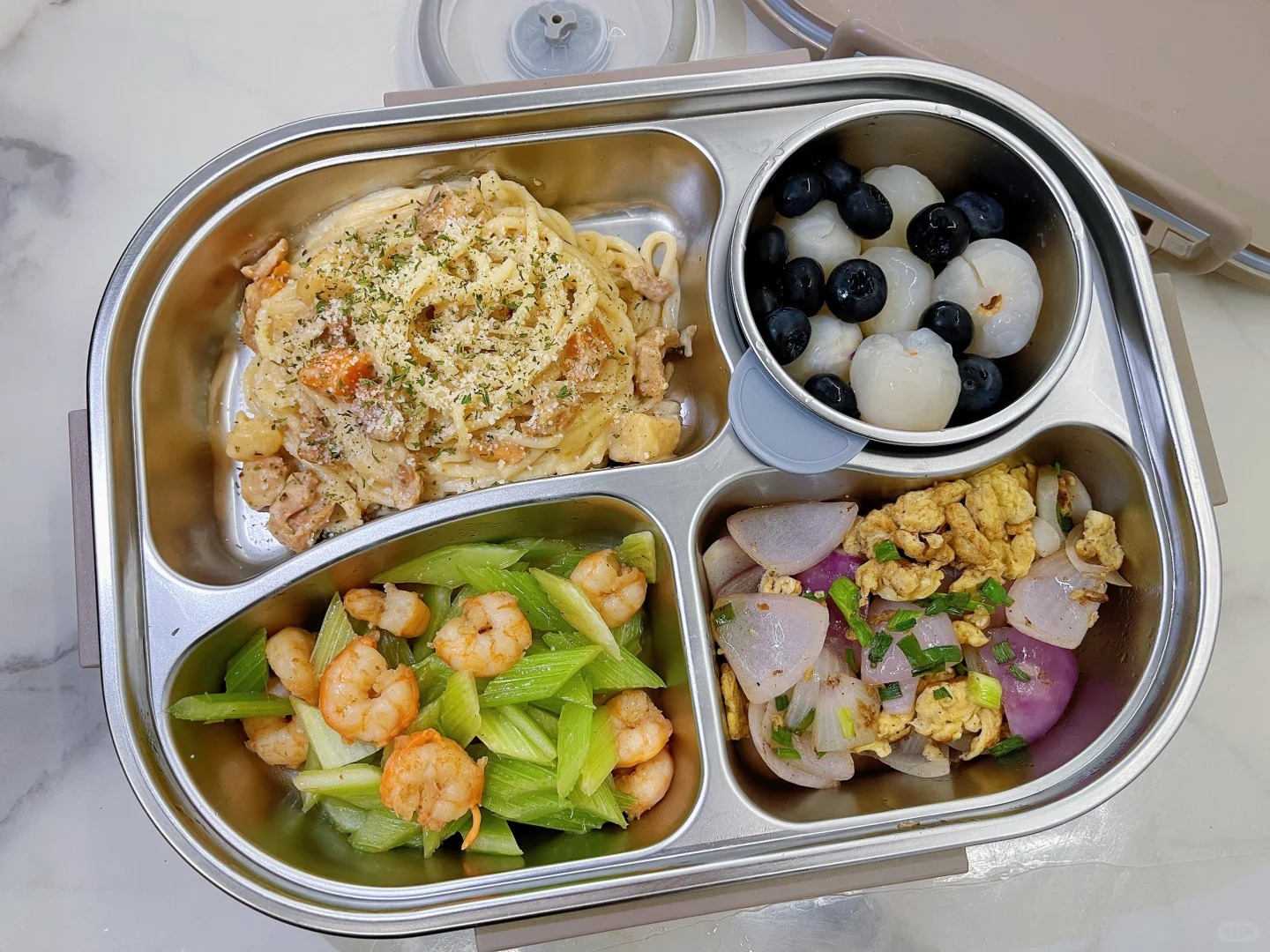 Hộp cơm của bà mẹ cho con trai cấp 2: Sự quan tâm yêu thương trong từng bữa ăn - Ảnh 17. Hộp cơm của bà mẹ cho con trai cấp 2: Sự quan tâm yêu thương trong từng bữa ăn - Ảnh 17.