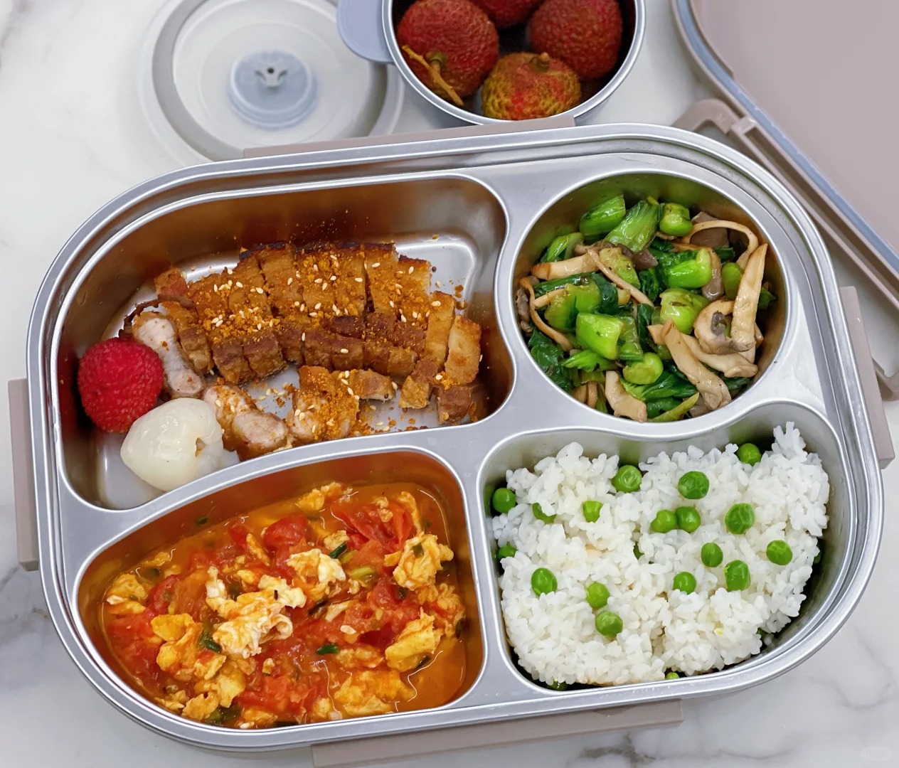 Hộp cơm của bà mẹ cho con trai cấp 2: Sự quan tâm yêu thương trong từng bữa ăn - Ảnh 12. Hộp cơm của bà mẹ cho con trai cấp 2: Sự quan tâm yêu thương trong từng bữa ăn - Ảnh 12.