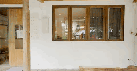 Cải tạo căn hộ 45 m² thành nơi lý tưởng không điều hòa và đồ cũ vẫn đẹp - Ảnh 10. Cải tạo căn hộ 45 m² thành nơi lý tưởng không điều hòa và đồ cũ vẫn đẹp - Ảnh 10.