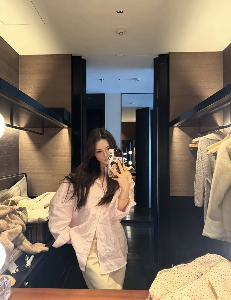 4 thói quen khi đến chơi nhà người khác cho thấy EQ thấp - Ảnh 2. 4 thói quen khi đến chơi nhà người khác cho thấy EQ thấp - Ảnh 2.