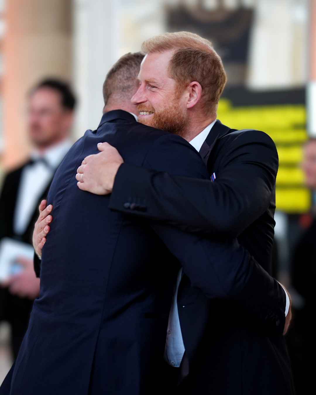 Harry trở lại Anh v&agrave; cuộc sống mới của gia đ&igrave;nh Sussex sau 6 năm tại Mỹ - Ảnh 5.