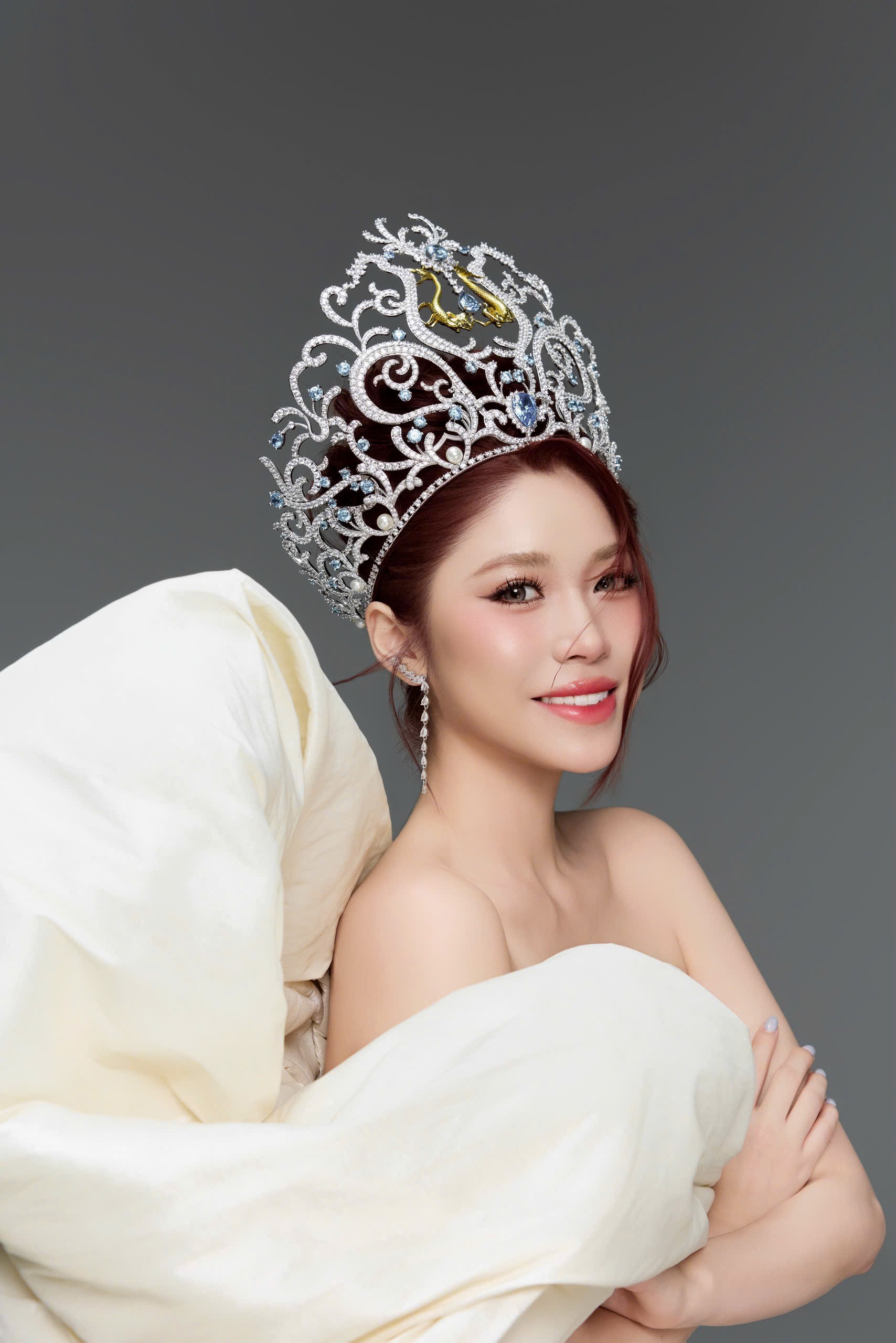 Nguyễn Thanh Thảo tốt nghiệp xuất sắc đại học Mỹ và sử dụng 4 thứ tiếng Sau một năm đội vương miện - Ảnh 1. Nguyễn Thanh Thảo tốt nghiệp xuất sắc đại học Mỹ và sử dụng 4 thứ tiếng Sau một năm đội vương miện - Ảnh 1.