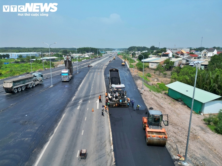 Diện mạo n&uacute;t giao kết nối cao tốc Bến Lức - Long Th&agrave;nh v&agrave; Quốc lộ 51 - Ảnh 4.