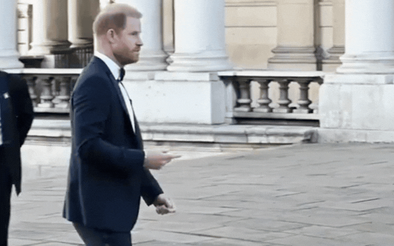Harry trở lại Anh v&agrave; cuộc sống mới của gia đ&igrave;nh Sussex sau 6 năm tại Mỹ - Ảnh 2.