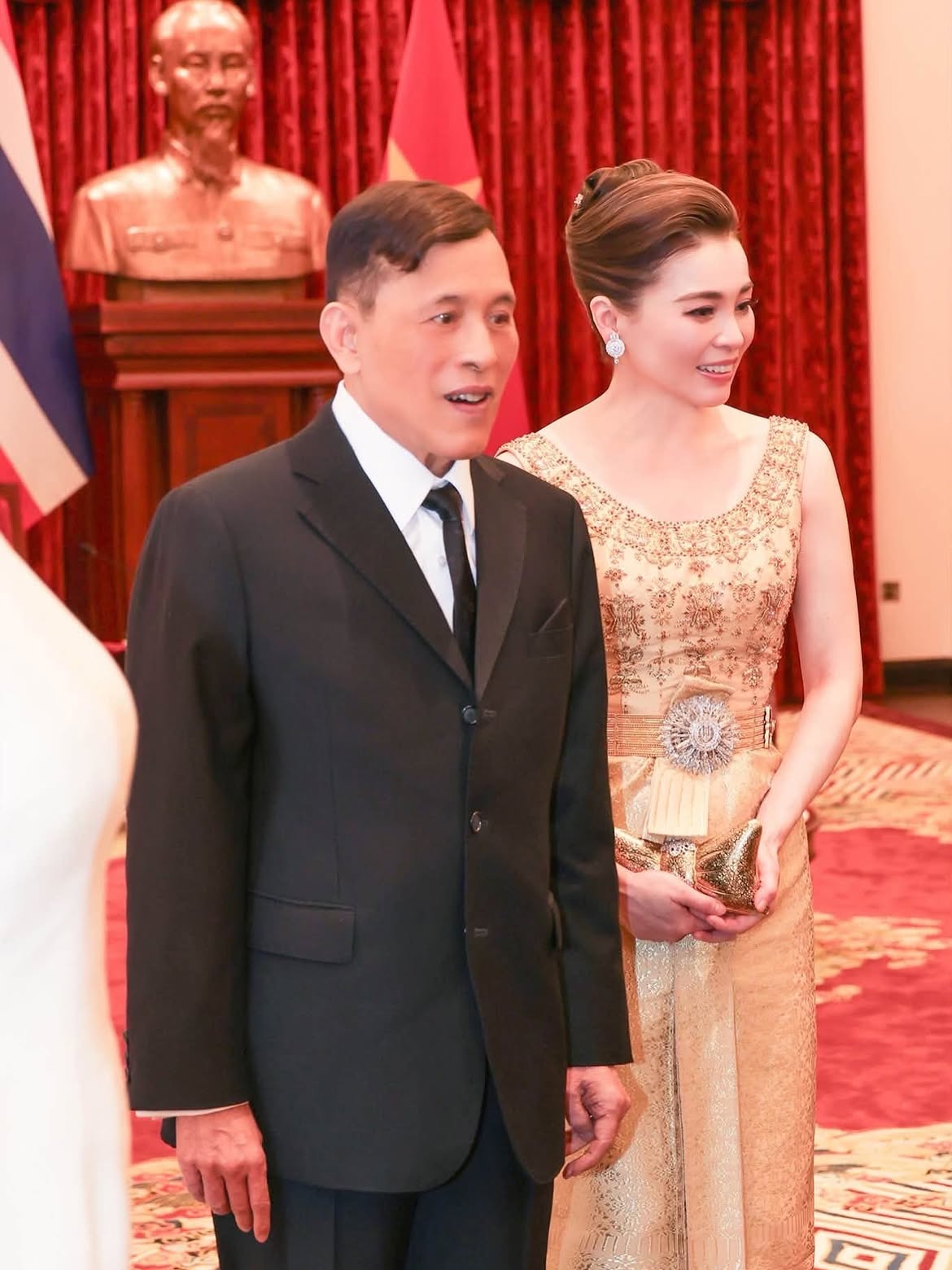 Chiếc thắt lưng kim cương 100 năm tuổi của Hoàng hậu Thái Lan Suthida - Ảnh 4. Chiếc thắt lưng kim cương 100 năm tuổi của Hoàng hậu Thái Lan Suthida - Ảnh 4.