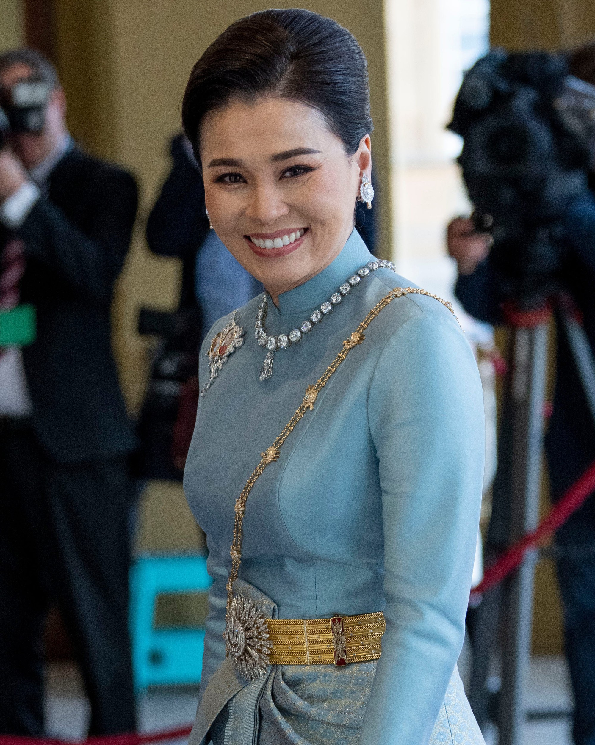 Chiếc thắt lưng kim cương 100 năm tuổi của Hoàng hậu Thái Lan Suthida - Ảnh 10. Chiếc thắt lưng kim cương 100 năm tuổi của Hoàng hậu Thái Lan Suthida - Ảnh 10.