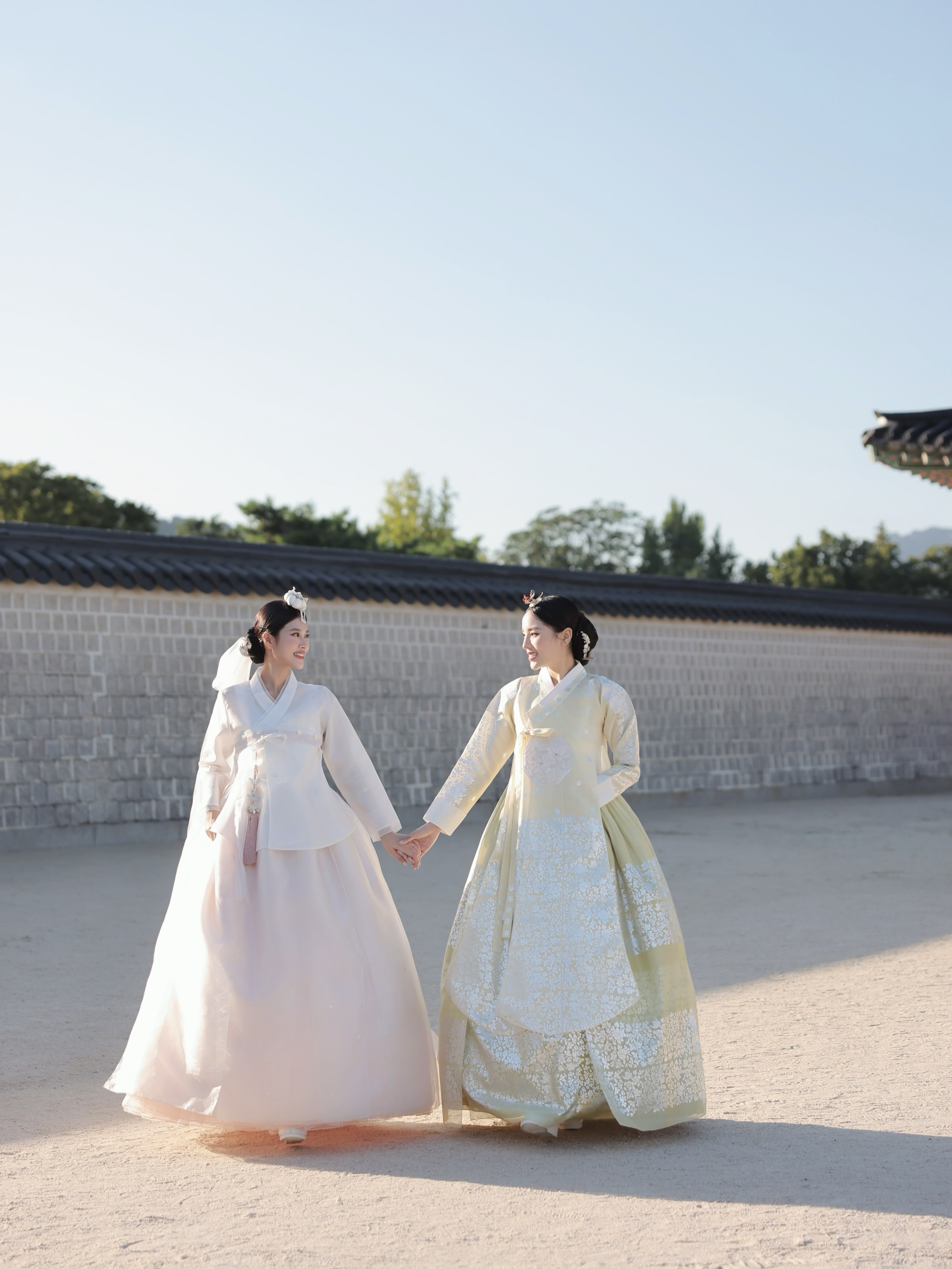 Kỳ Duy&ecirc;n v&agrave; Thi&ecirc;n &Acirc;n chụp ảnh cưới l&atilde;ng mạn tại Seoul trong trang phục Hanbok - Ảnh 9.