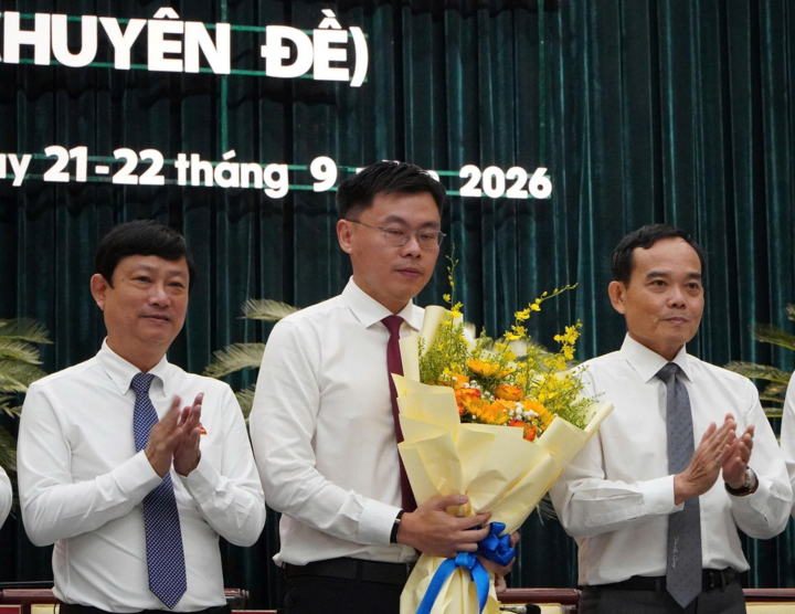Trương Minh Huy Vũ được bầu l&agrave;m Ph&oacute; Chủ tịch UBND TP . HCM năm 2026 - Ảnh 1.