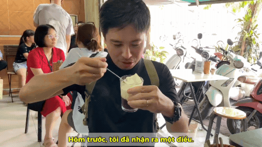 H&agrave;ng sữa tuổi thơ ở Giảng V&otilde; khiến trai Nhật bị h&uacute;t hồn, - Ảnh 1.
