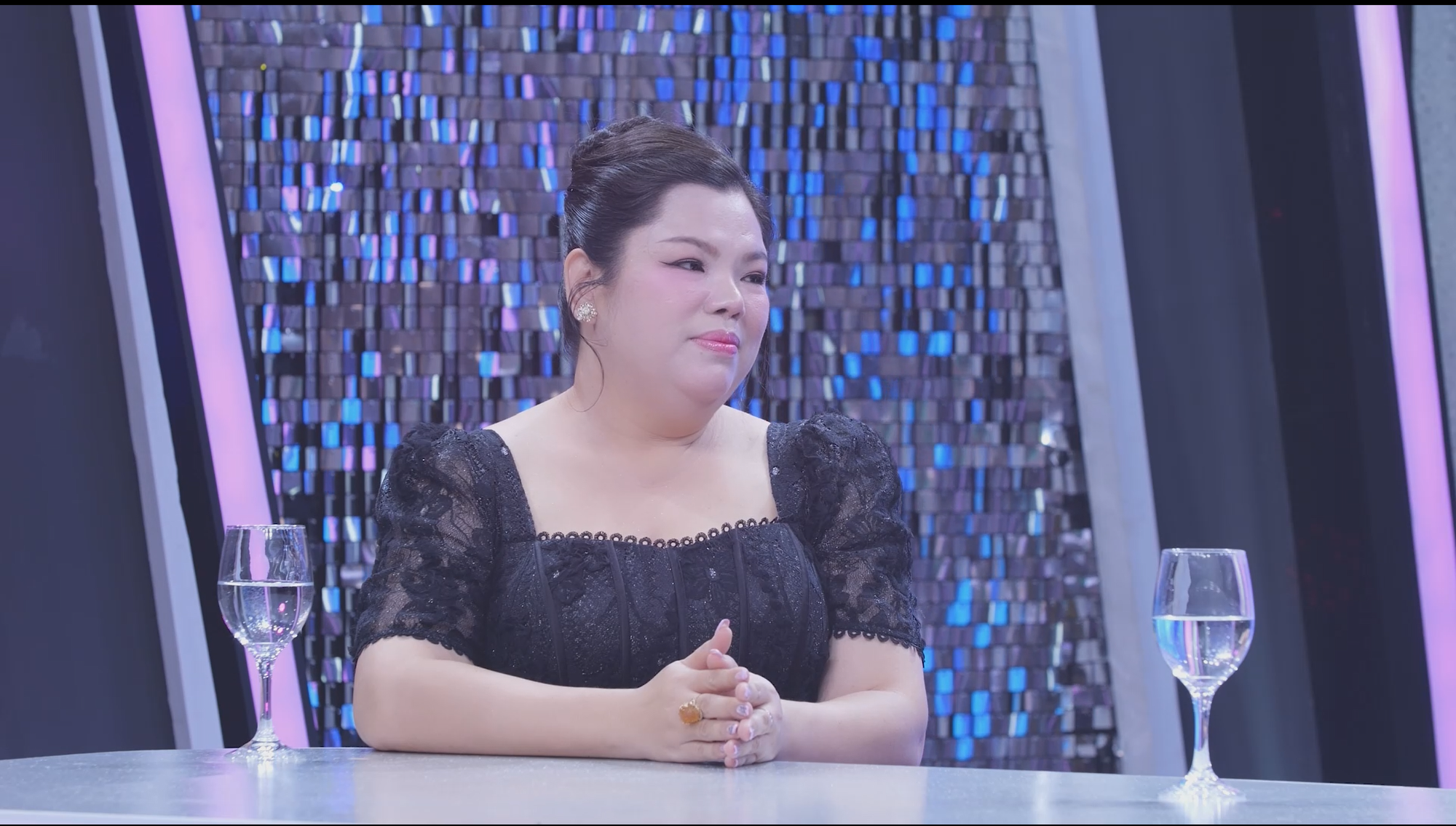 Nữ diễn viên miền Nam: "Là tôi, tôi phải làm sao để cứu mẹ" - Ảnh 1. Nữ diễn viên miền Nam: "Là tôi, tôi phải làm sao để cứu mẹ" - Ảnh 1.