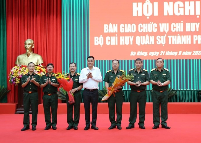 Điều động nh&acirc;n sự Bộ Quốc ph&ograve;ng: Bổ nhiệm Chỉ huy trưởng mới tại Đ&agrave; Nẵng v&agrave; Quảng Ng&atilde;i - Ảnh 1.