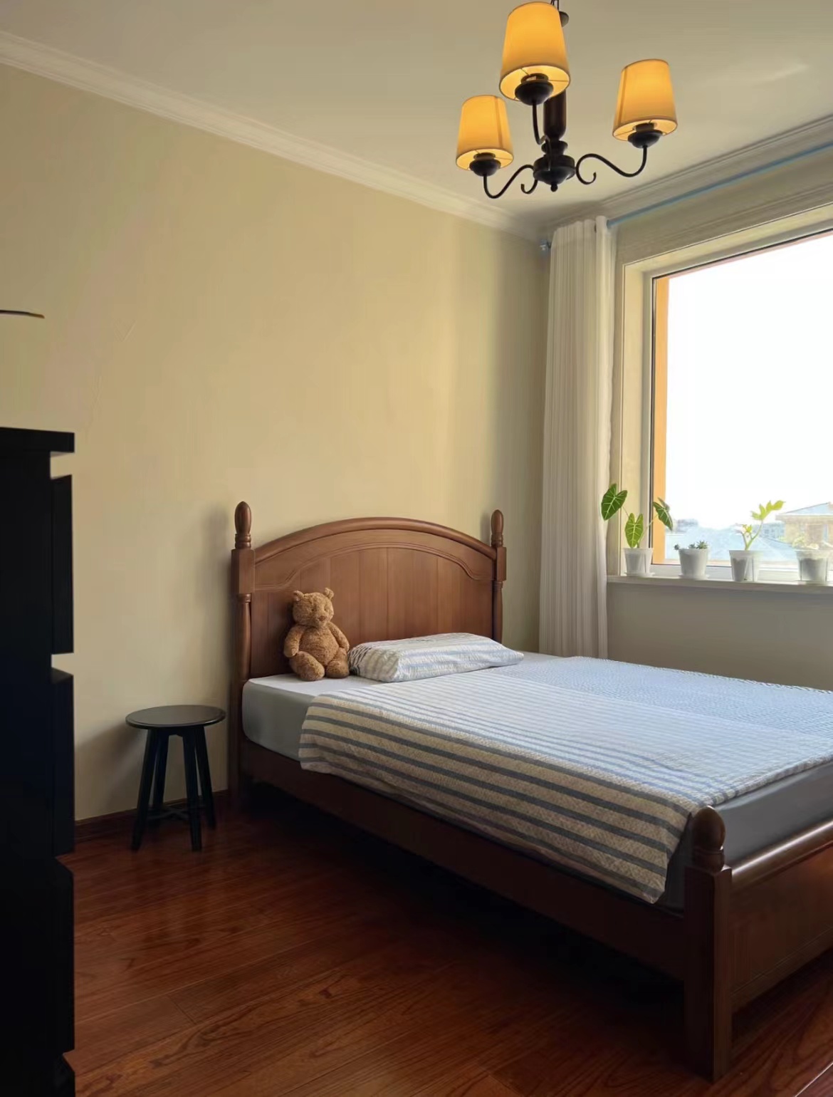 Tại sao ngày càng nhiều người từ bỏ sofa và bàn trà trong không gian sống hiện đại? - Ảnh 15. Tại sao ngày càng nhiều người từ bỏ sofa và bàn trà trong không gian sống hiện đại? - Ảnh 15.