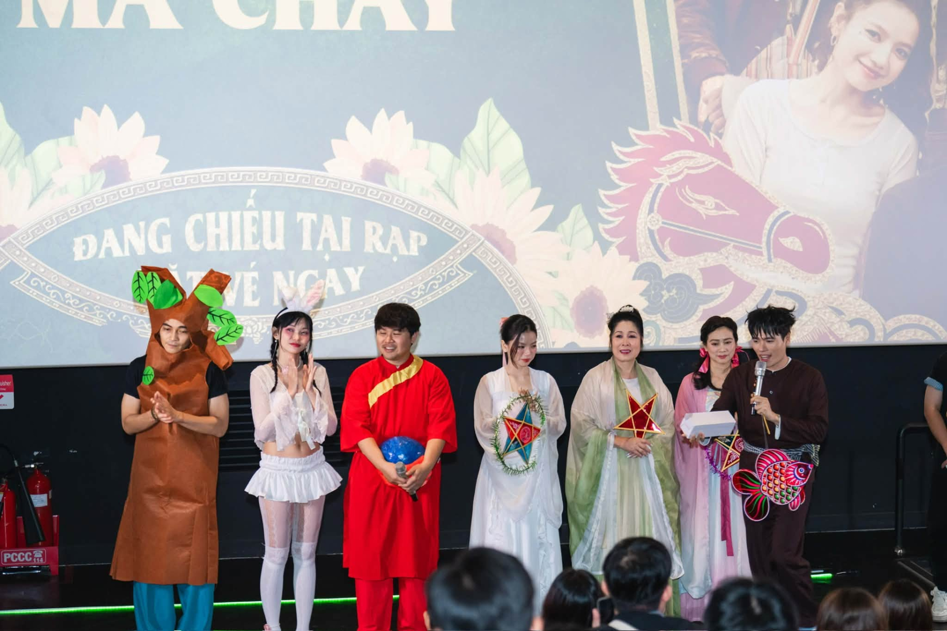 L&ecirc; Hạ Anh tỏa s&aacute;ng như chị Hằng miền T&acirc;y trong bộ phim L&ecirc;n Hương 2026 - Ảnh 1.