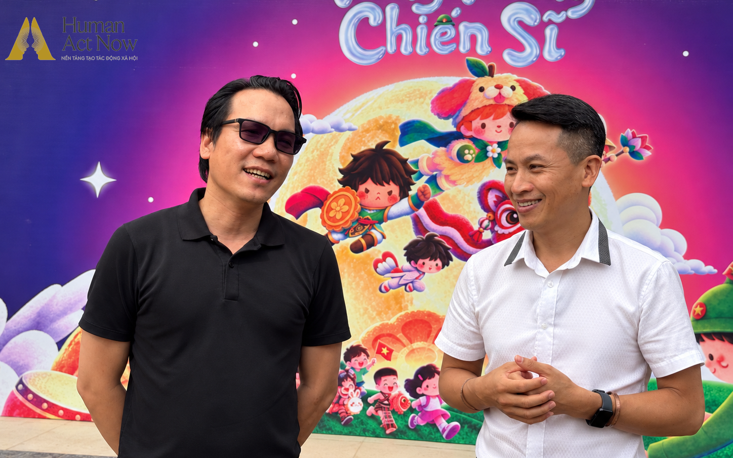 “Mang áo, giày, quà bánh lên vùng cao vẫn chưa đủ: Thứ trẻ em thiếu nhất lại không thể đóng vào thùng”
