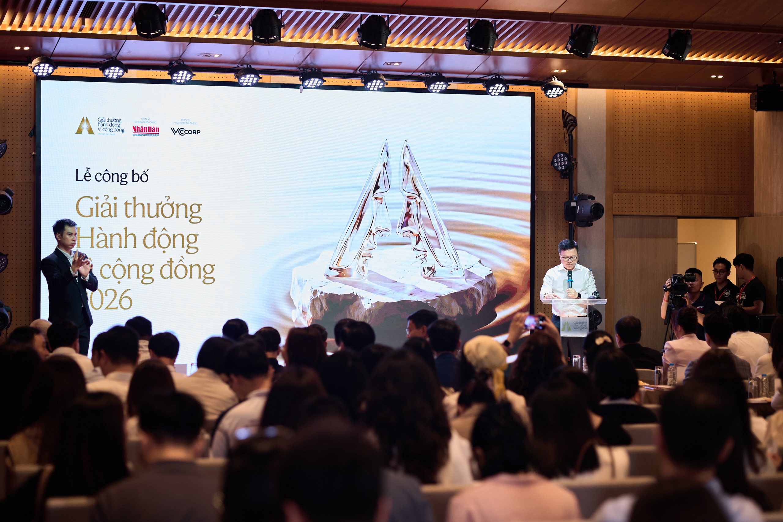 Lần đầu tiên tại Human Act Prize 2026: Có danh hiệu Trọn đời Cống hiến, dự án Hợp lực Cộng đồng - Ảnh 1.