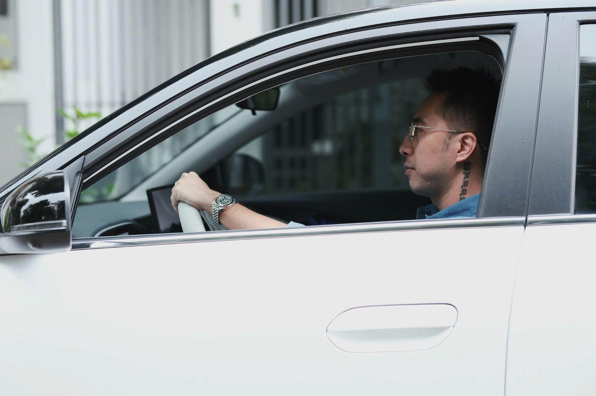 Chỉ mất 5 phút để chốt xe, Only C “chê” gì sau một tháng sử dụng Geely EX2? - Ảnh 3. Chỉ mất 5 phút để chốt xe, Only C “chê” gì sau một tháng sử dụng Geely EX2? - Ảnh 3.