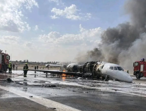 M&aacute;y bay Cessna trượt khỏi đường băng tại Misrata g&acirc;y ch&uacute; &yacute; về an to&agrave;n h&agrave;ng kh&ocirc;ng - Ảnh 1.