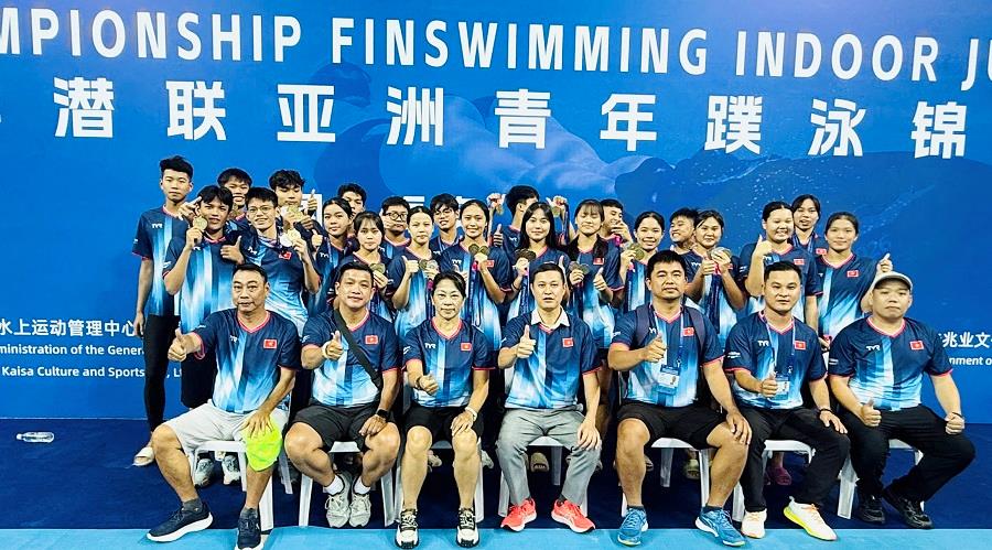 Tuyển lặn trẻ Việt Nam vượt Trung Quốc , gi&agrave;nh ng&ocirc;i nhất tại giải ch&acirc;u &Aacute; 2026 - Ảnh 1.