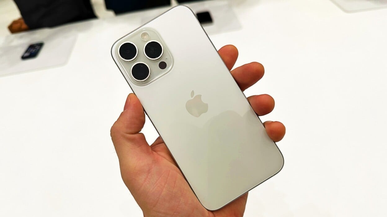 5 Chiếc iPhone cũ gi&aacute; rẻ đ&aacute;ng mua nhất sau Sự kiện ra mắt iPhone 18 Pro Max - Ảnh 2.