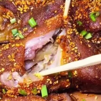 Cả nh&oacute;m dương t&iacute;nh với morphine sau bữa ăn khuya tại cửa h&agrave;ng ở Hồ Nam - Ảnh 1.