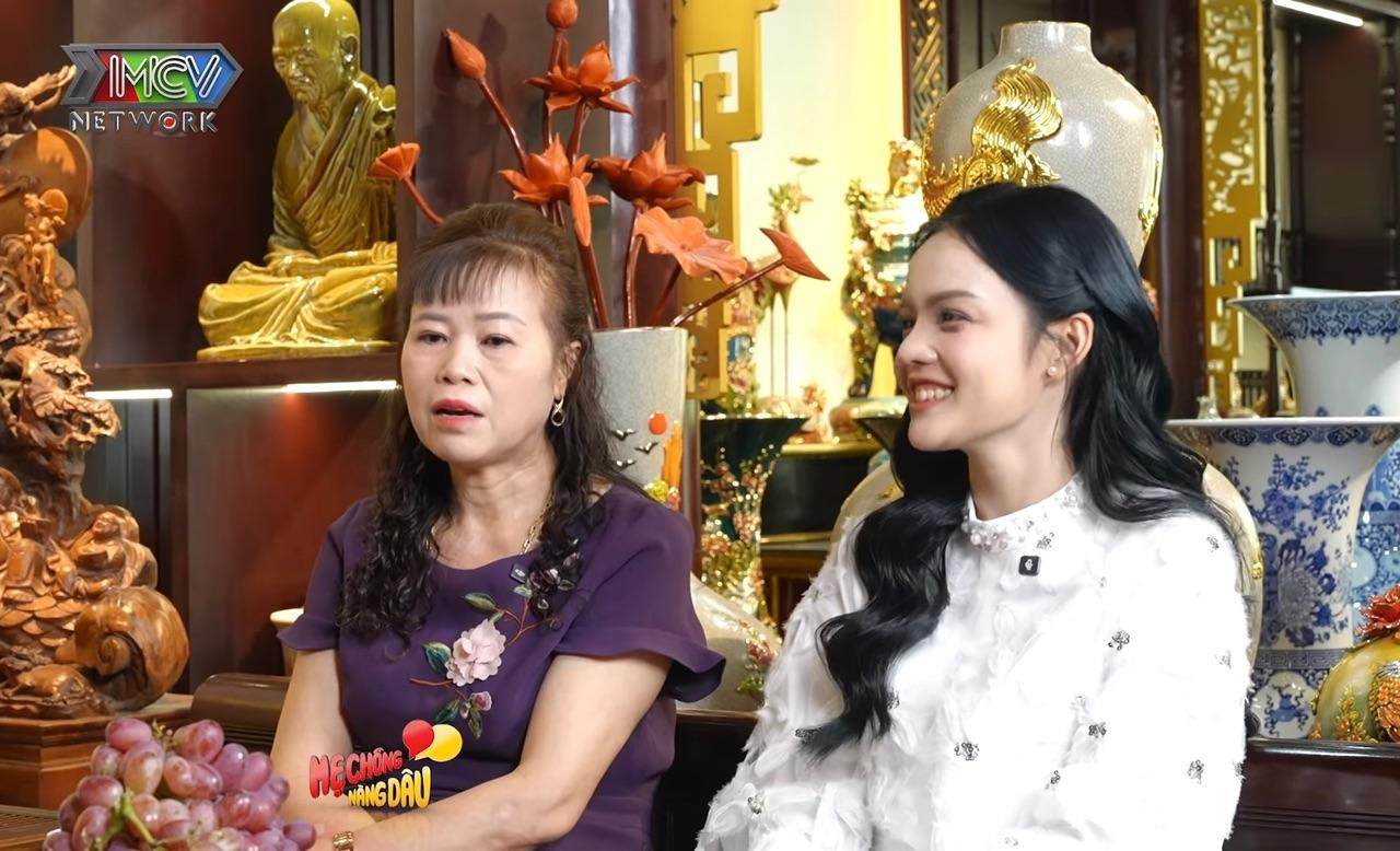 Bố mẹ vợ ở Hưng Yên từng “cực ghét” con rể, phải cắm sổ đỏ trả nợ giúp, bất ngờ cuộc sống sau 12 năm - Ảnh 1.