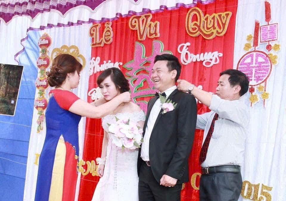 Bố mẹ vợ ở Hưng Yên từng “cực ghét” con rể, phải cắm sổ đỏ trả nợ giúp, bất ngờ cuộc sống sau 12 năm - Ảnh 3.