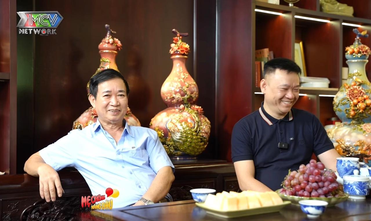 Bố mẹ vợ ở Hưng Yên từng “cực ghét” con rể, phải cắm sổ đỏ trả nợ giúp, bất ngờ cuộc sống sau 12 năm - Ảnh 2.