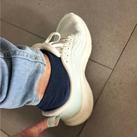 Hơn 90 % người d&ugrave;ng kh&ocirc;ng biết c&ocirc;ng dụng của heel loop ở gi&agrave;y thể thao - Ảnh 1.