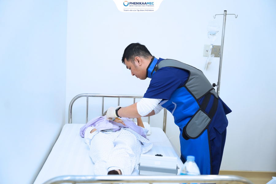 &rlm;Lưu &yacute; khi chụp PET/CT: Những điều người bệnh cần biết trước, trong v&agrave; sau khi chụp&rlm; - Ảnh 1.