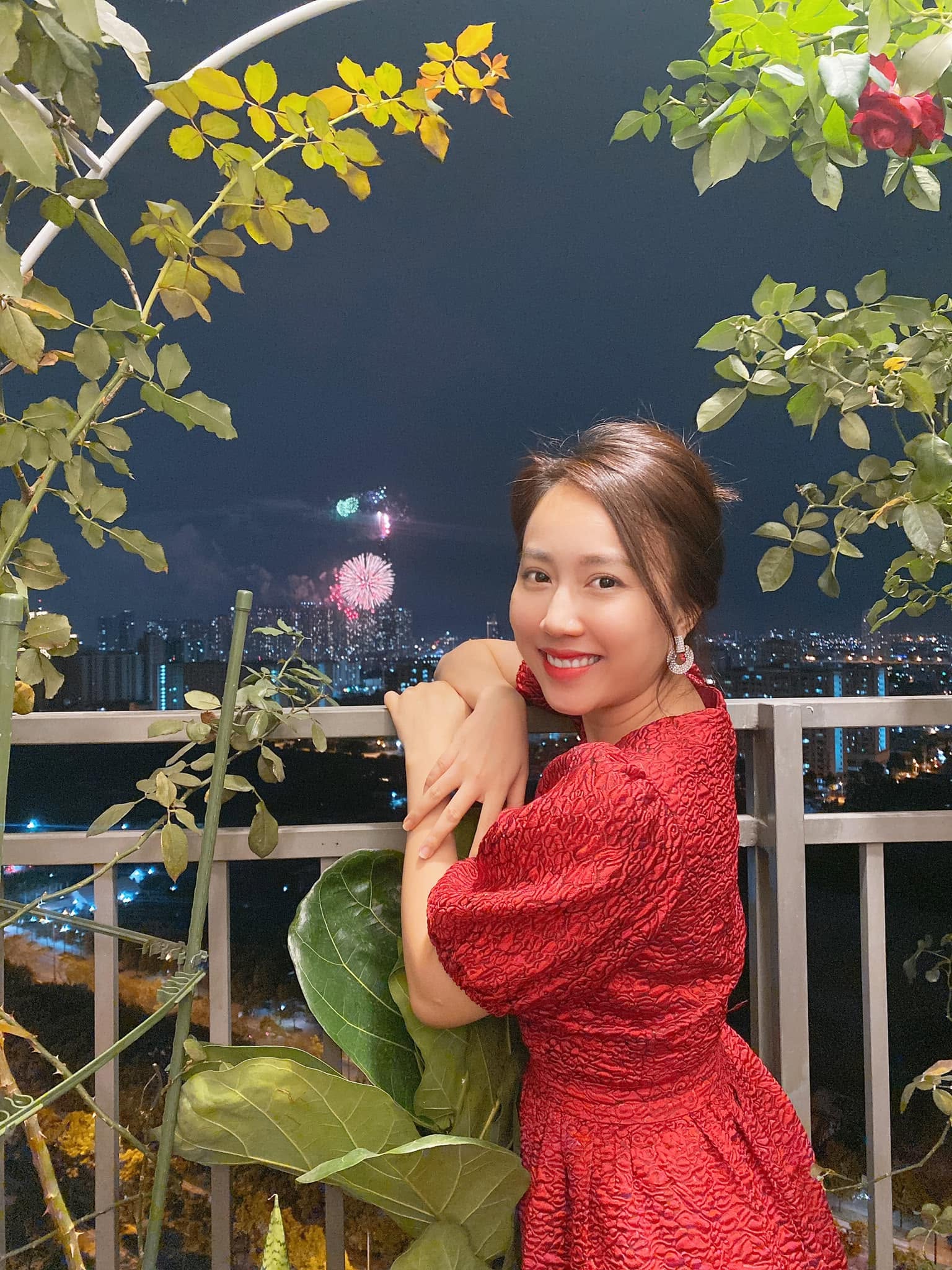 Huỳnh Hồng Loan 32 tuổi độc th&acirc;n sở hữu căn hộ đẹp như kh&aacute;ch sạn tại TP . HCM - Ảnh 9.